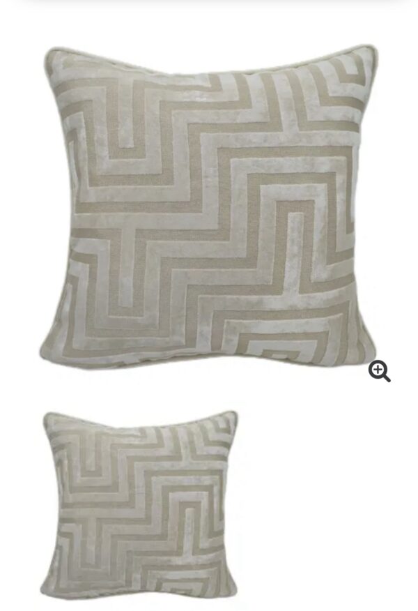 Maze cushion cream