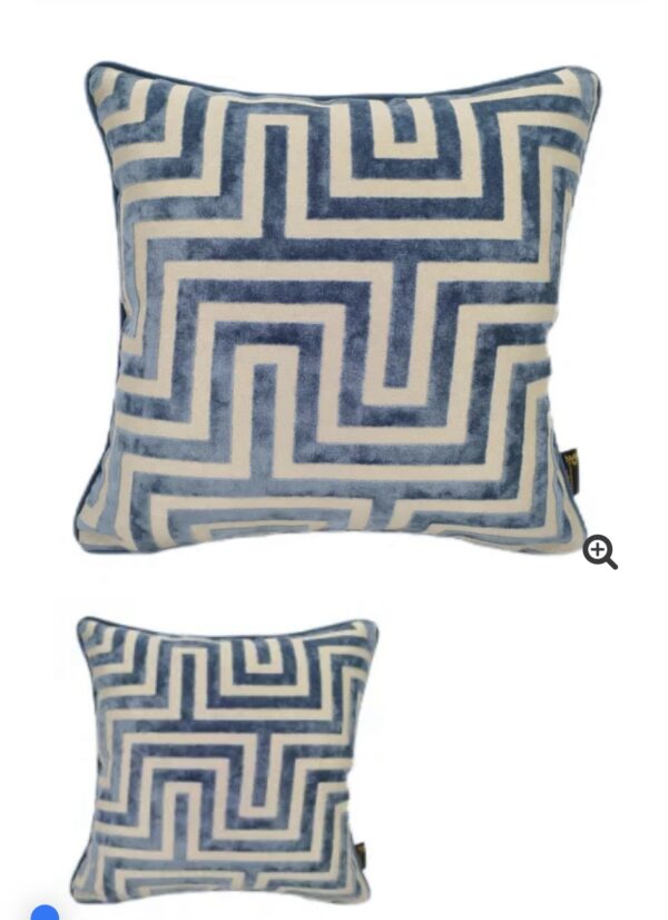 Maze cushion blue
